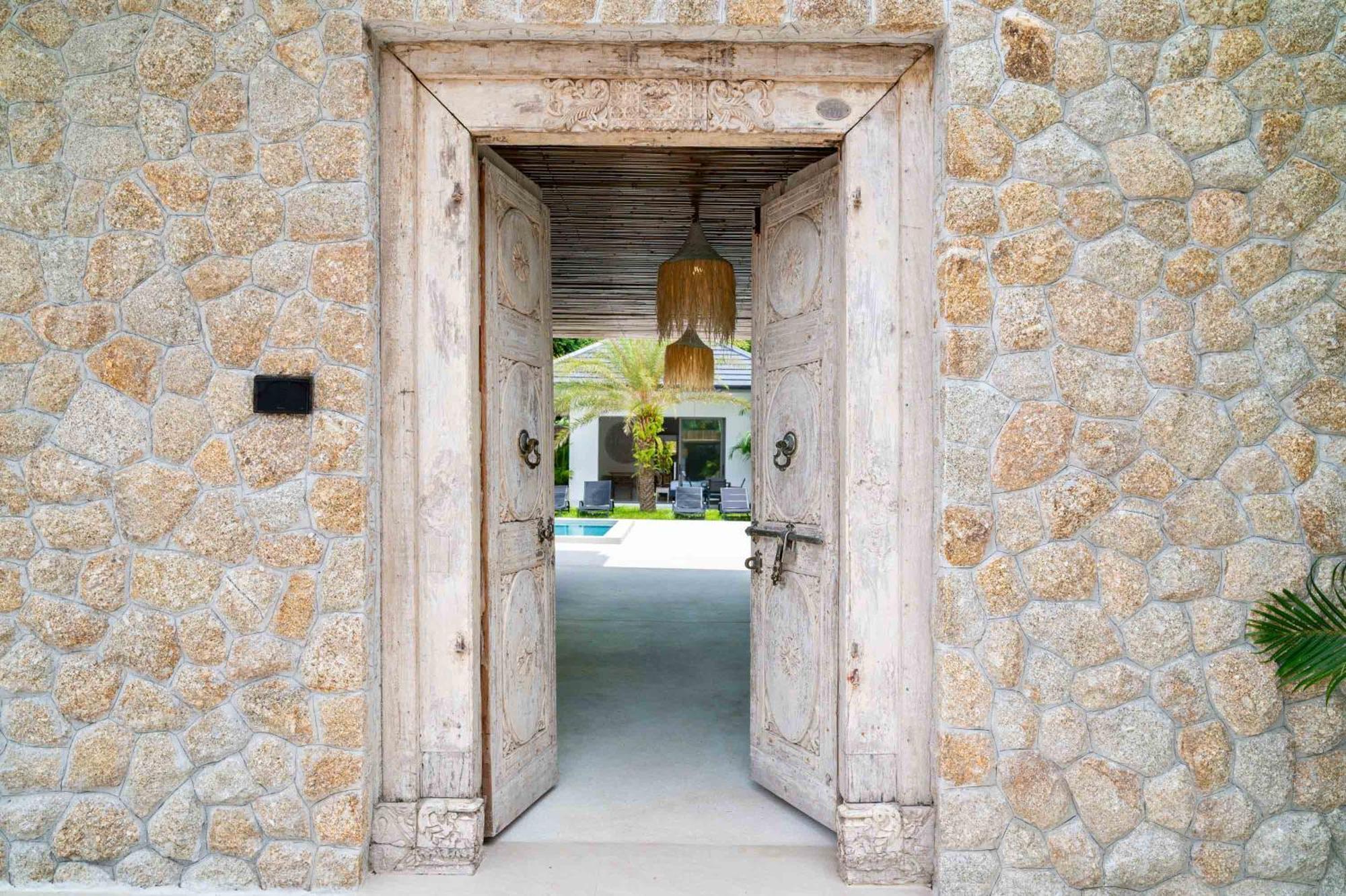 Villa Modern Tropical 3 Bedroom Ibaia Near Fisherman Bophut